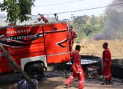 Upaya Padamkan Kobaran Api, Belasan Mobil Tangki Air Dikerahkan