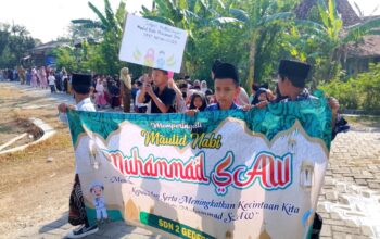 SD Negeri Gedebeg 2 Gelar Pawai Maulid Nabi Keliling Desa